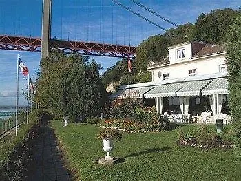 Logis De La Marine Hotel 2*