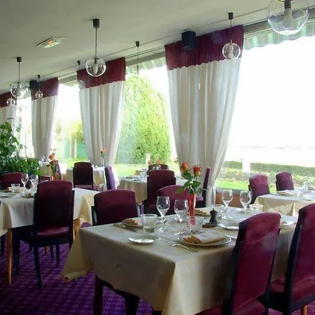 Logis De La Marine 2*