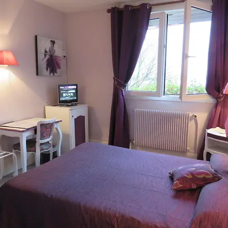 Logis De La Marine Hotel 2*