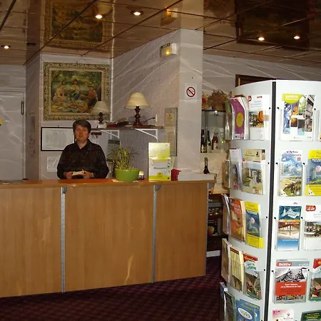Logis De La Marine Hotel